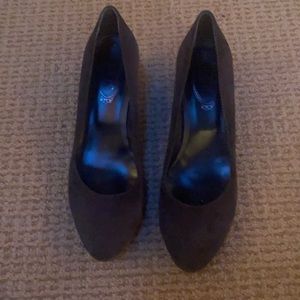 Tod’s driving shoes.